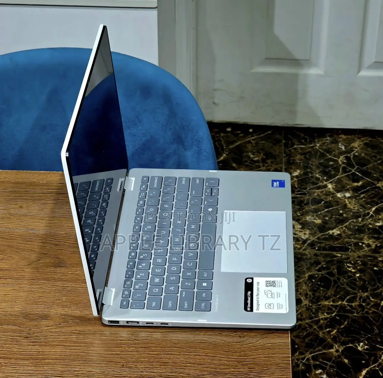 New Laptop HP OmniBook 5 Flip 8GB Intel Core i5 SSD 512GB