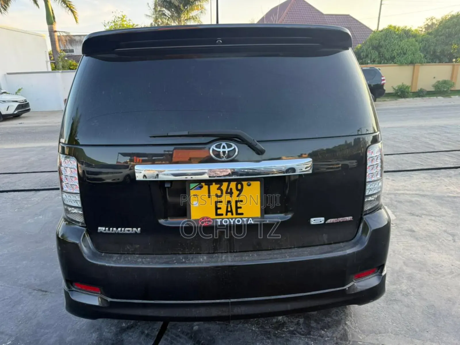 Toyota Corolla Rumion 2009 Black