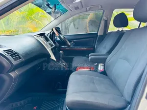 Toyota Harrier 2006 Gold