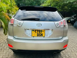 Toyota Harrier 2006 Gold