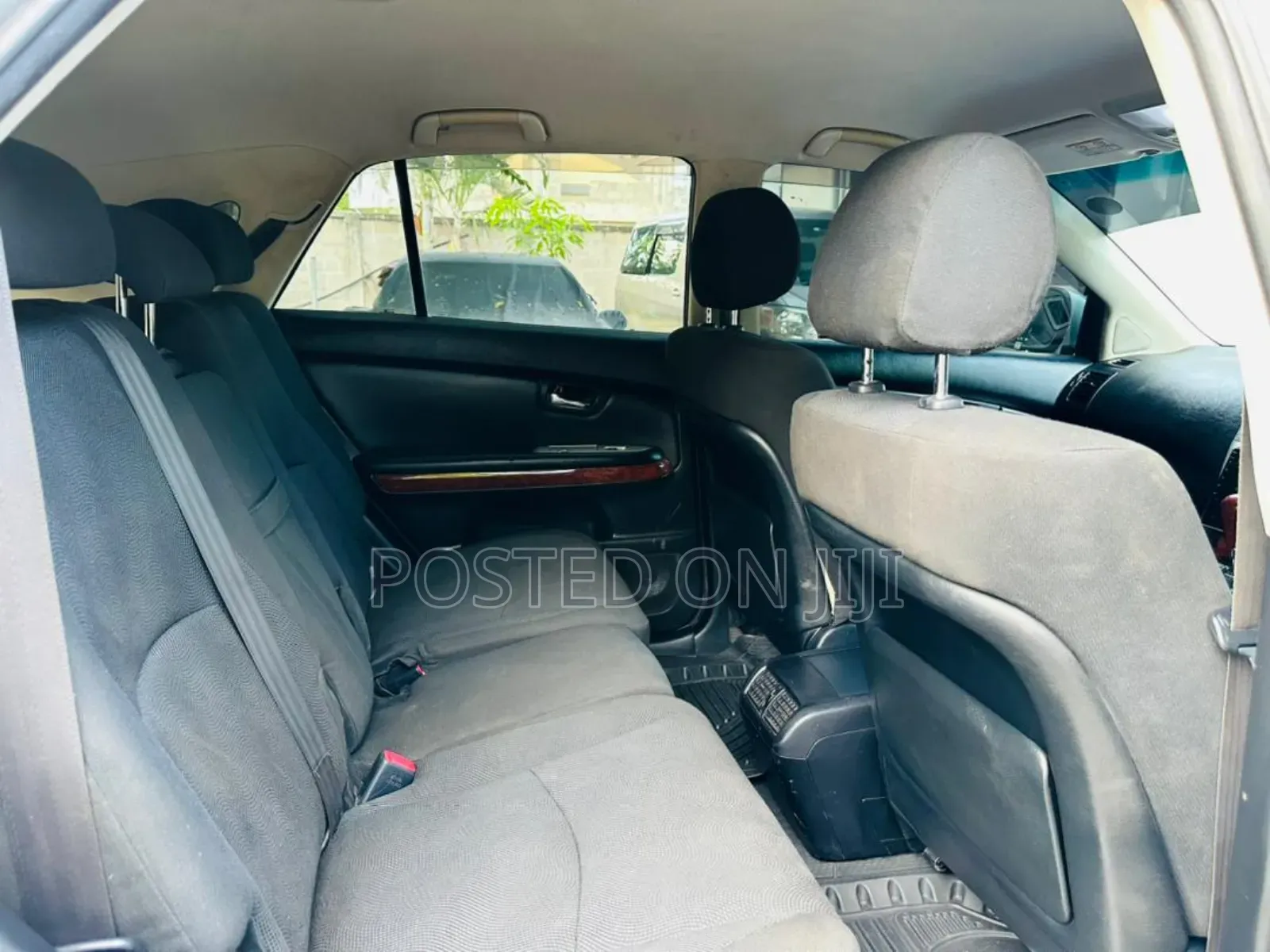 Toyota Harrier 2006 Gold
