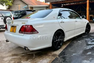 Toyota Crown 2004 White