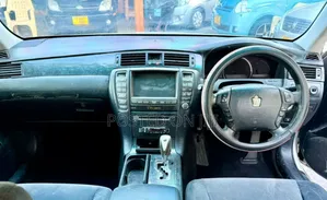 Toyota Crown 2004 White