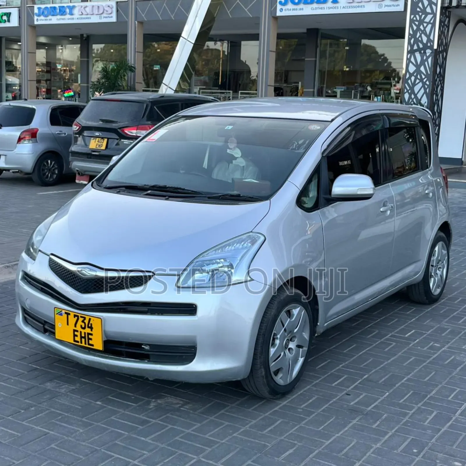 Toyota Ractis 2007 Silver