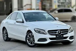Mercedes-Benz C-Class C 180 7G-TRONIC PLUS (S205) 2015 White