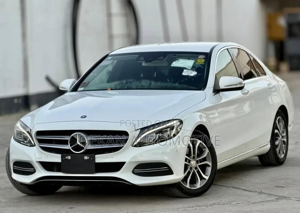 Mercedes-Benz C-Class C 180 7G-TRONIC PLUS (S205) 2015 White