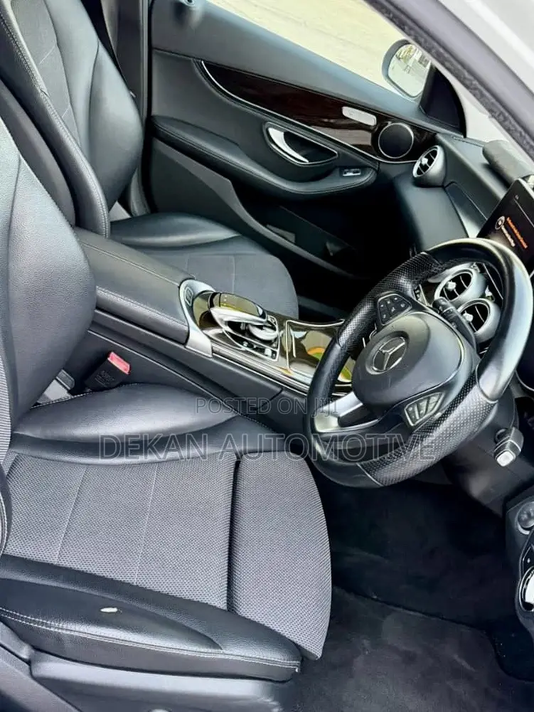 Mercedes-Benz C-Class C 180 7G-TRONIC PLUS (S205) 2015 White