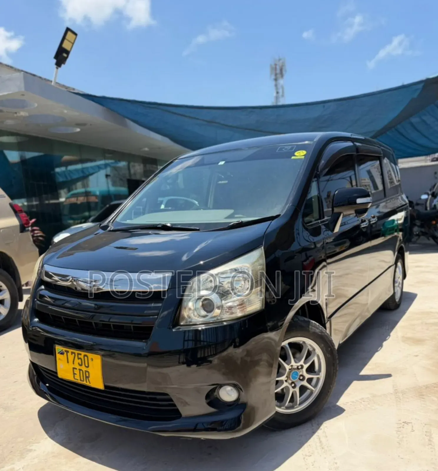 Toyota Noah 2009 Black