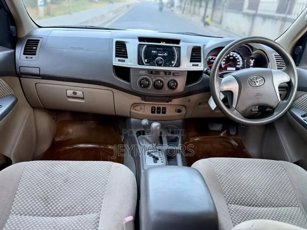 Toyota Fortuner 2013 Gray