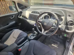Honda Fit 2012 Silver