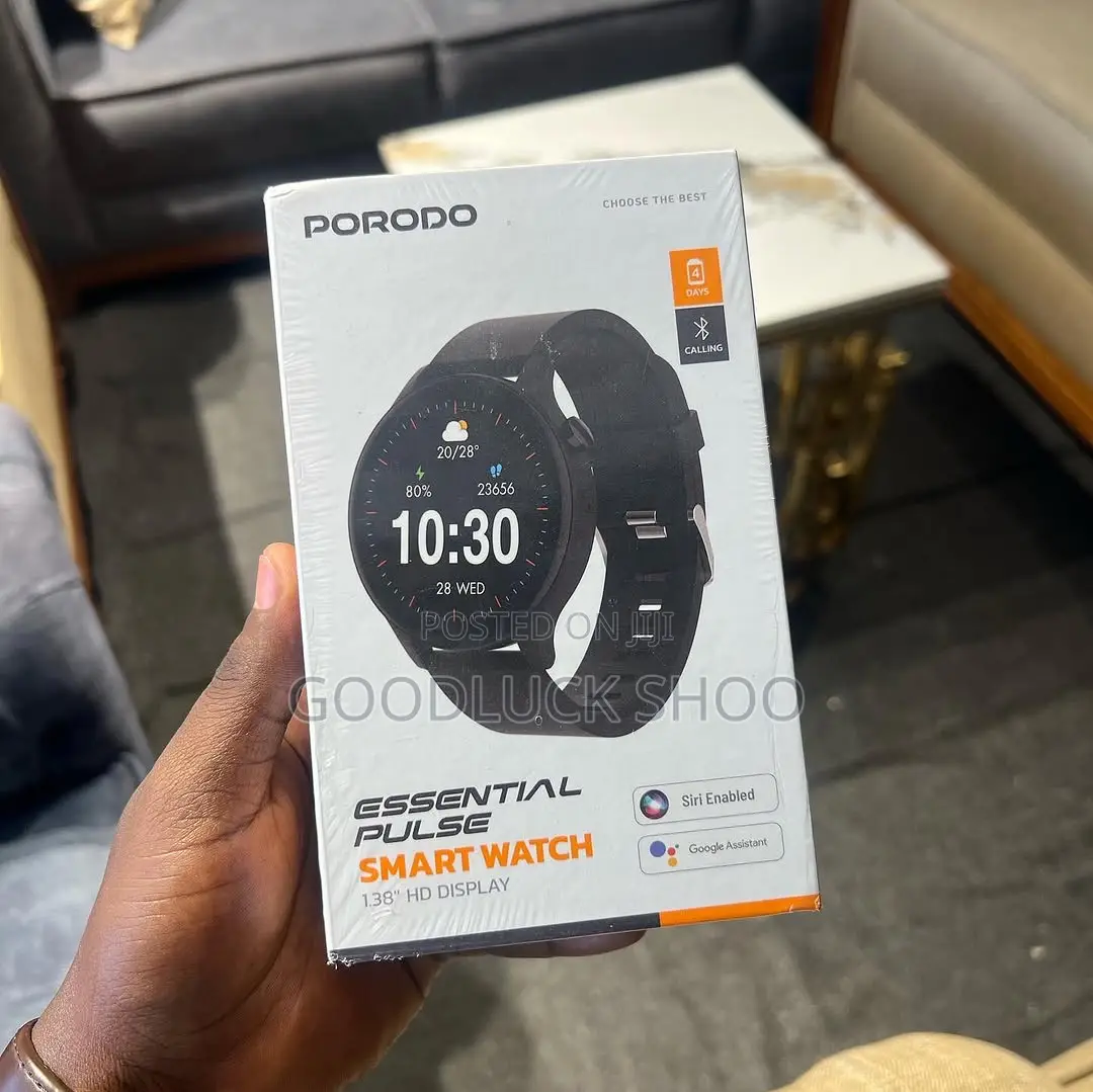 Porodo Essential Pulse Smartwatch With Earbuds