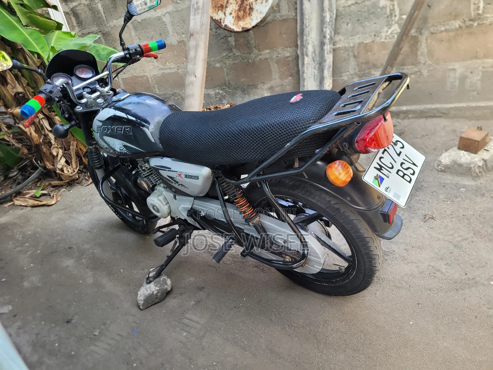 Bajaj Boxer X125 2025 Black