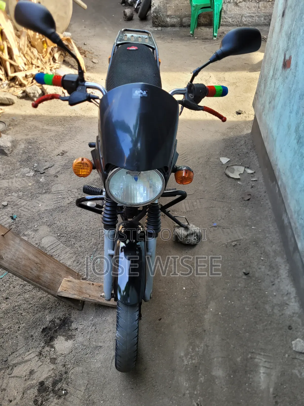 Bajaj Boxer X125 2025 Black