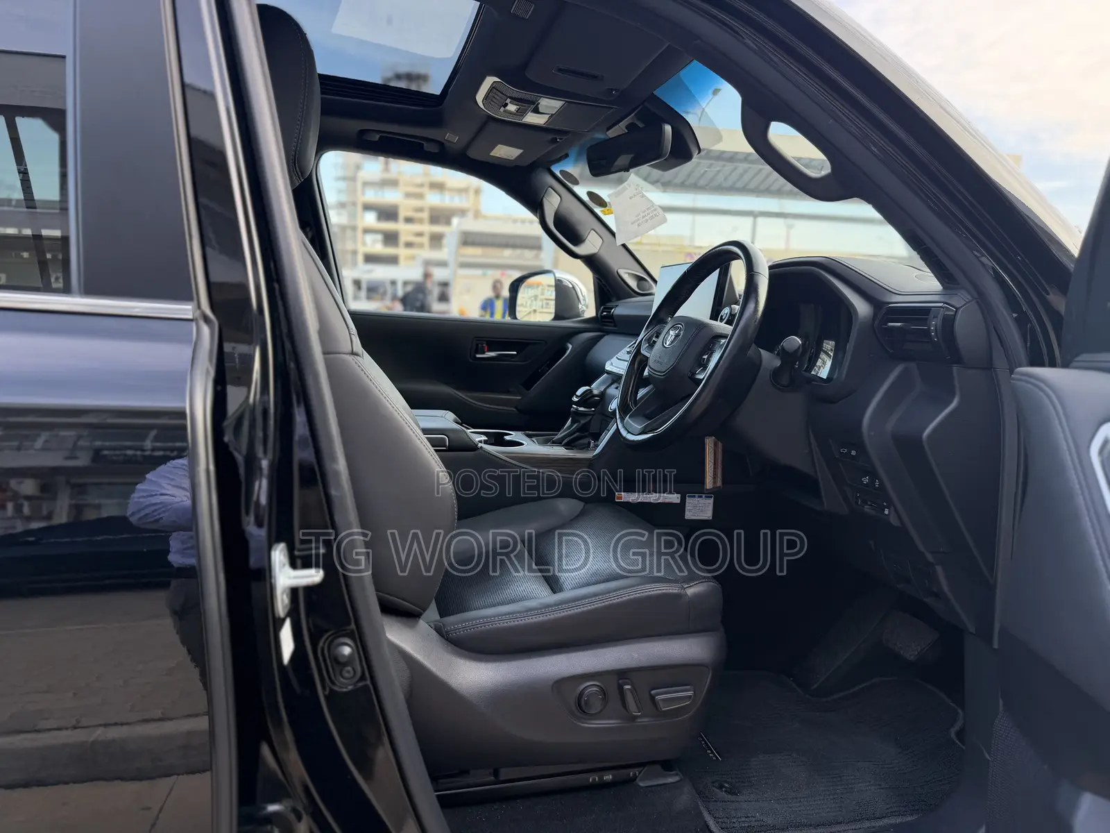 Toyota Land Cruiser LC300 2023 Black