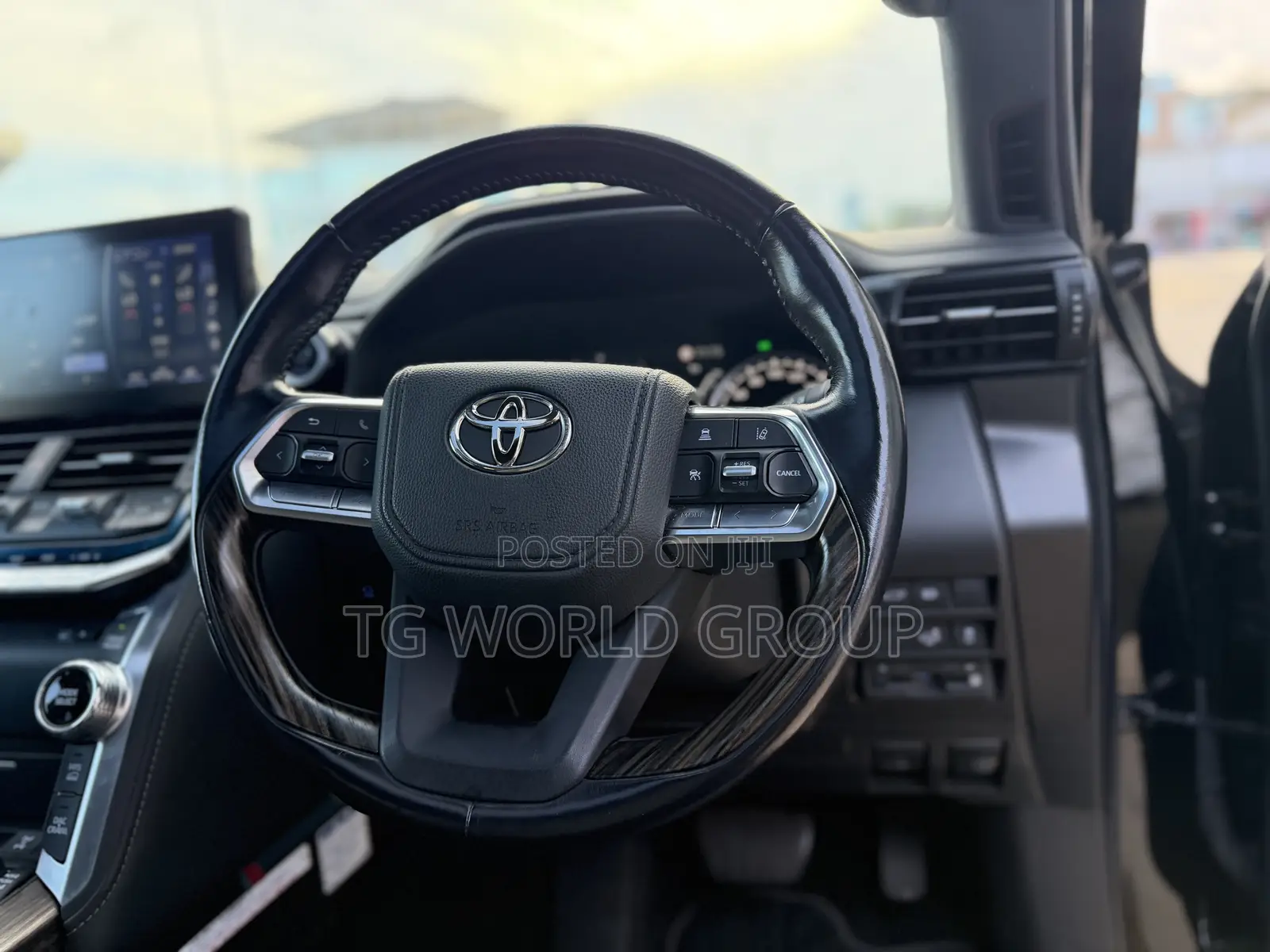 Toyota Land Cruiser LC300 2023 Black