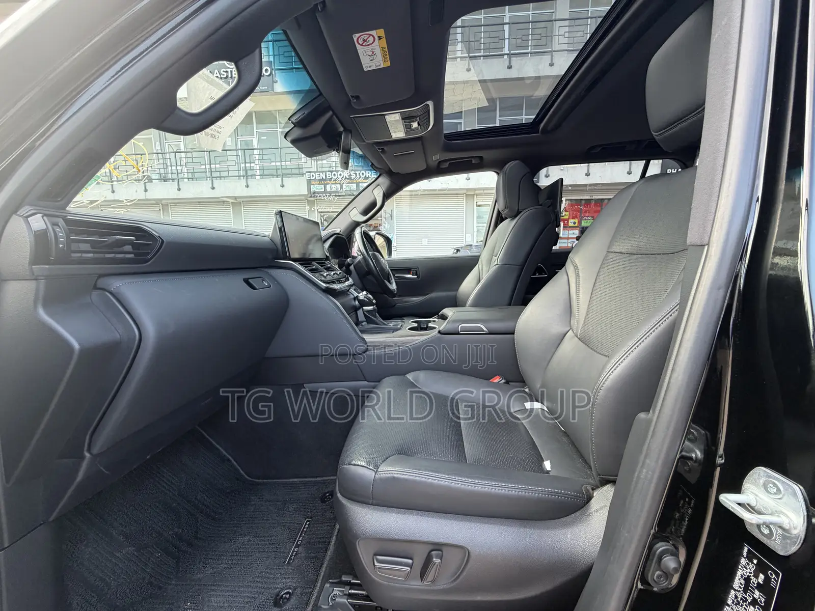 Toyota Land Cruiser LC300 2023 Black
