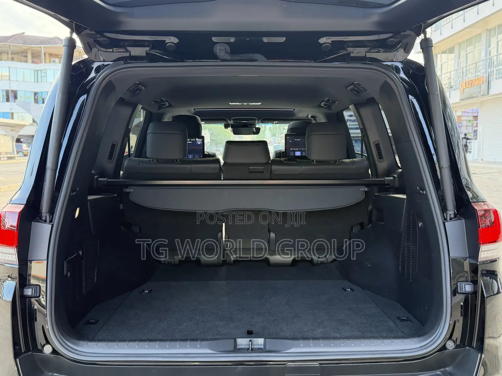 Toyota Land Cruiser LC300 2023 Black