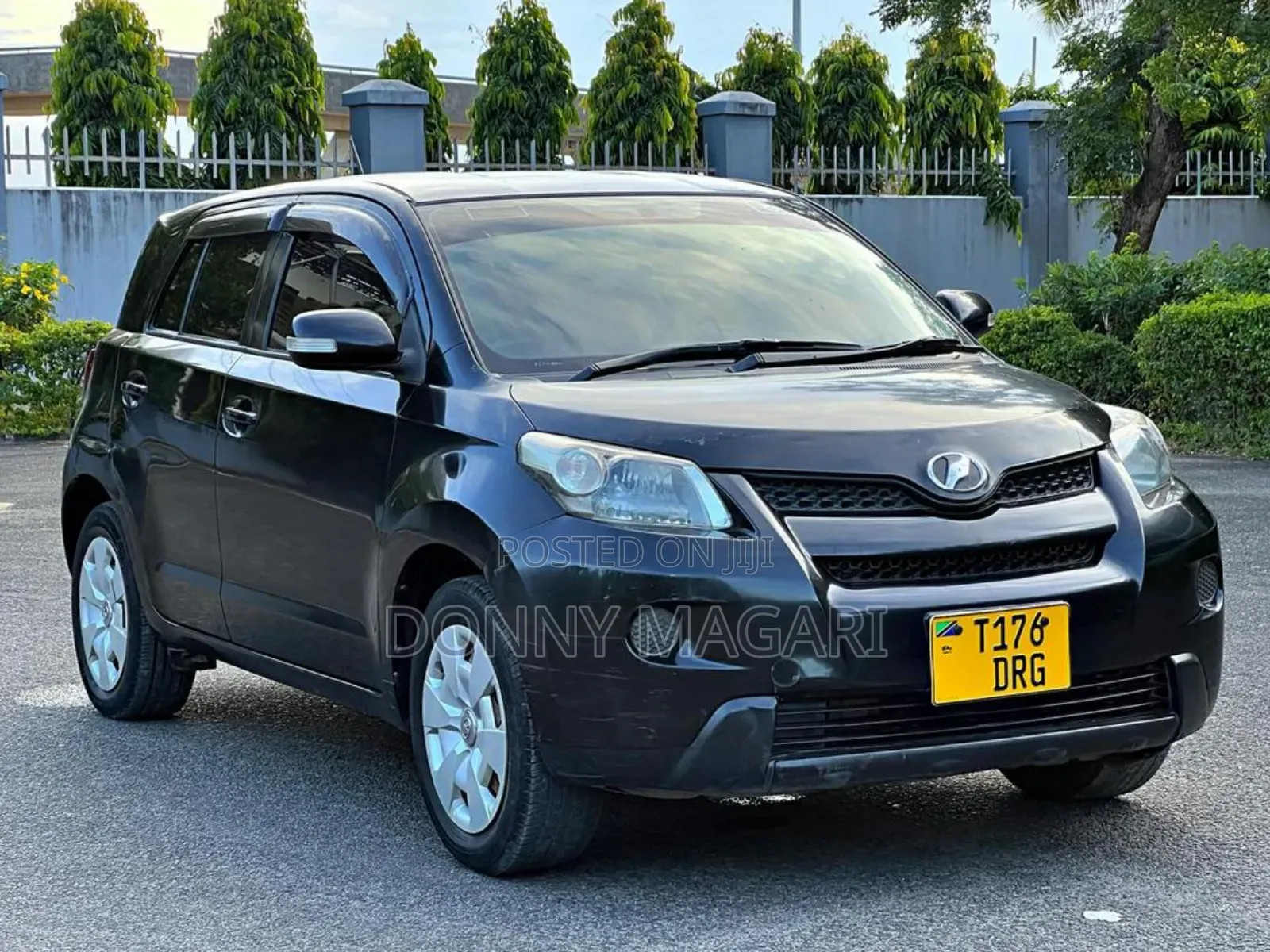 Toyota IST 2009 Black