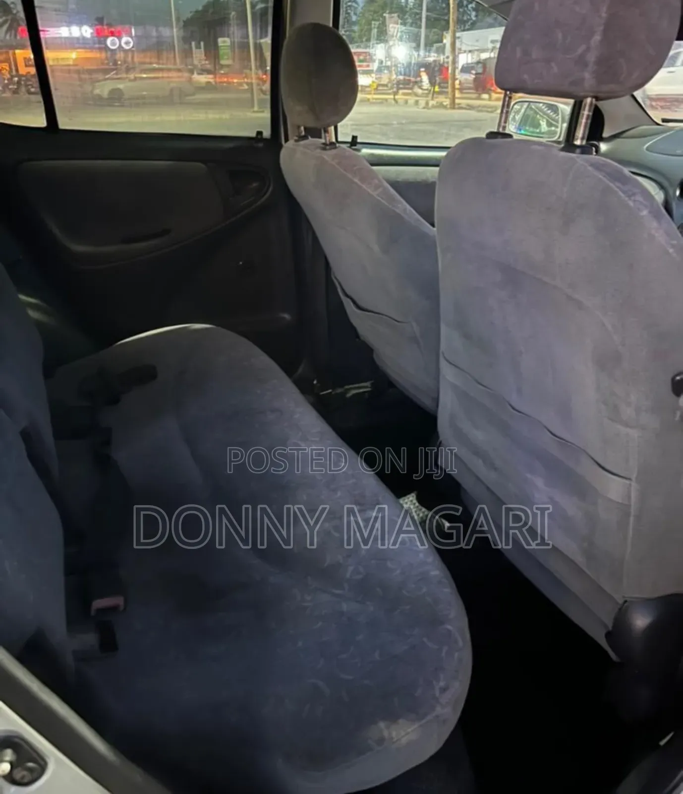 Toyota Vitz 2002 Silver