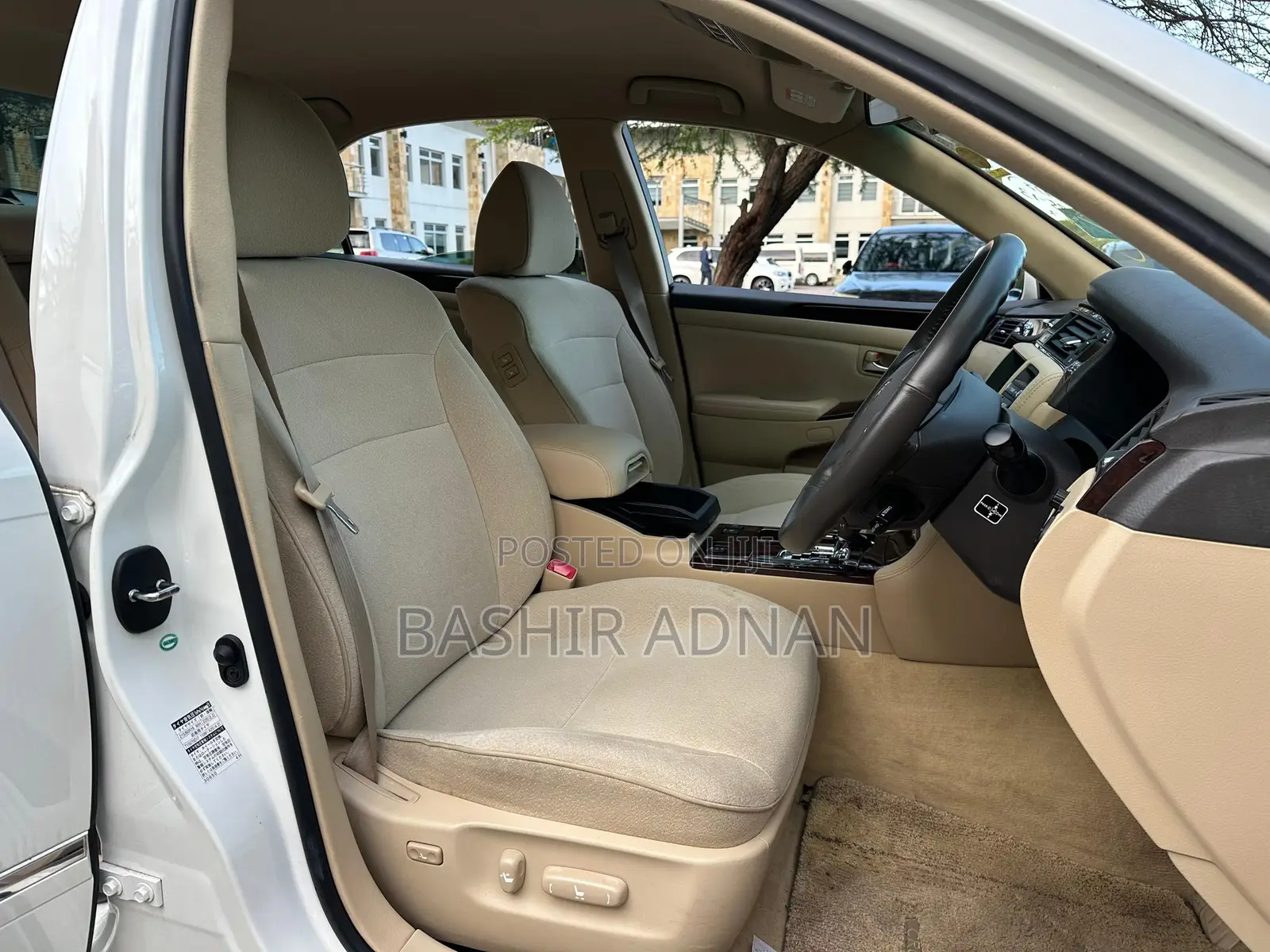 Toyota Crown Royale 2005 Pearl