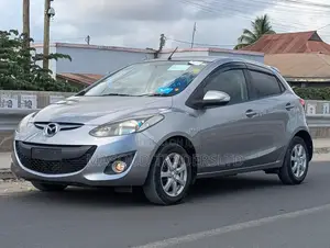 Mazda Demio 2012 Silver
