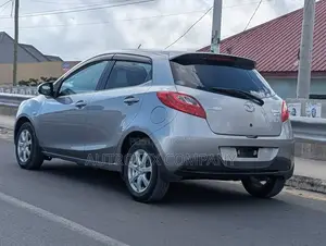 Mazda Demio 2012 Silver