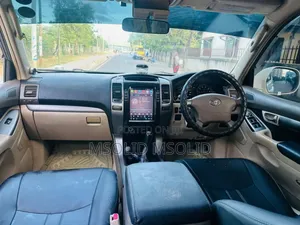 Toyota Land Cruiser Prado 2004 White