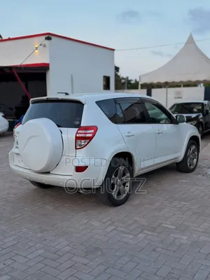 Toyota RAV4 2009 White