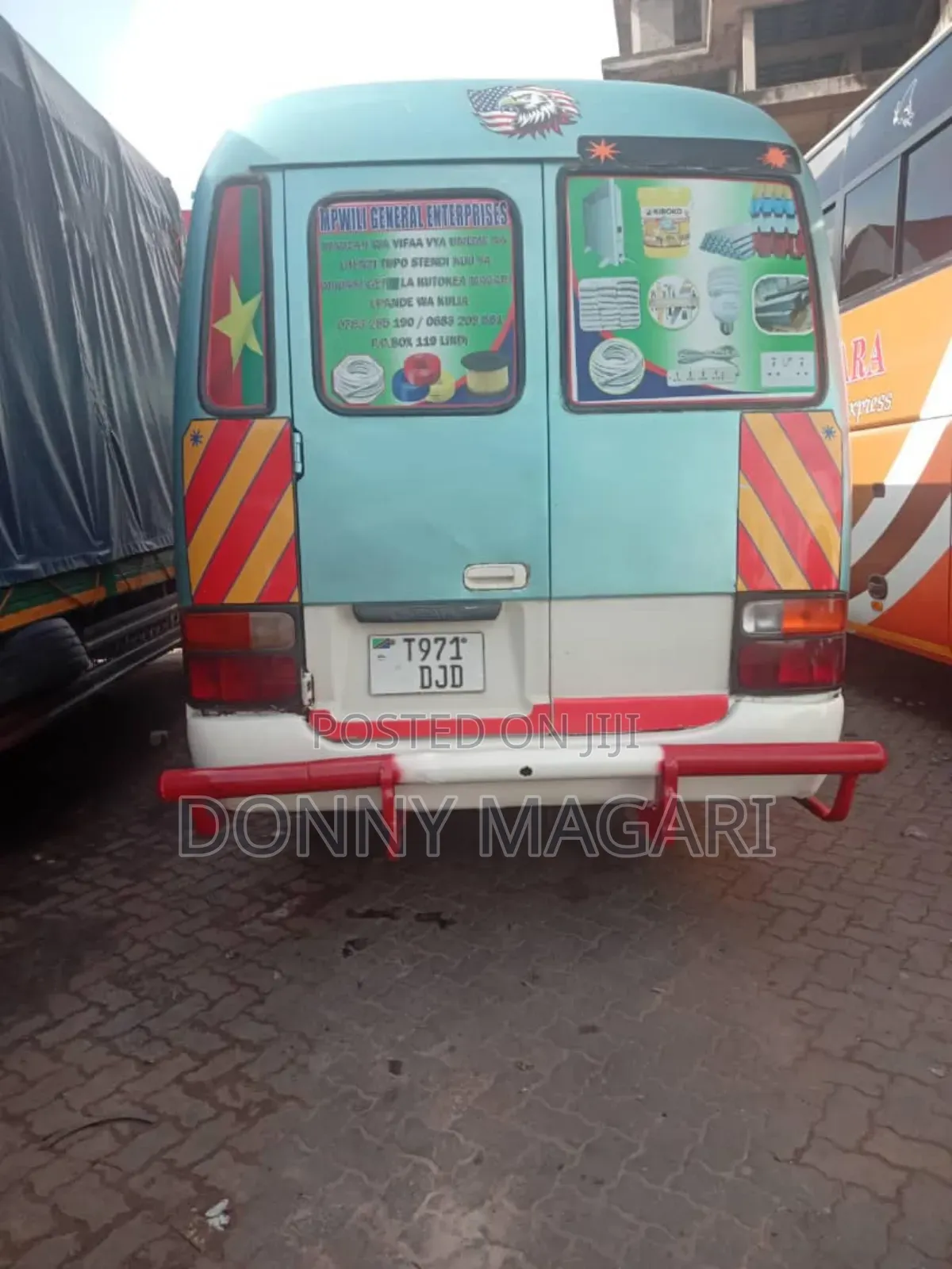Toyota Coaster 2000 Blue