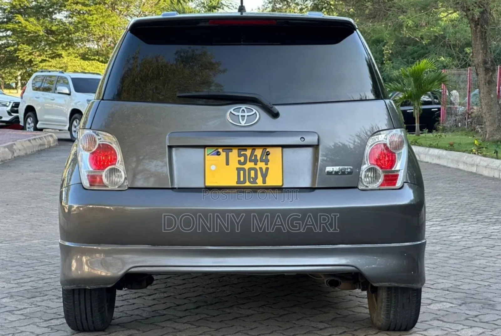Toyota IST 2005 Gray