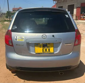 Mazda Verisa 2004 Silver