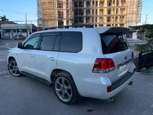 Toyota Land Cruiser 2008 White