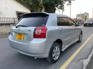 Toyota Corolla RunX 2005 Silver