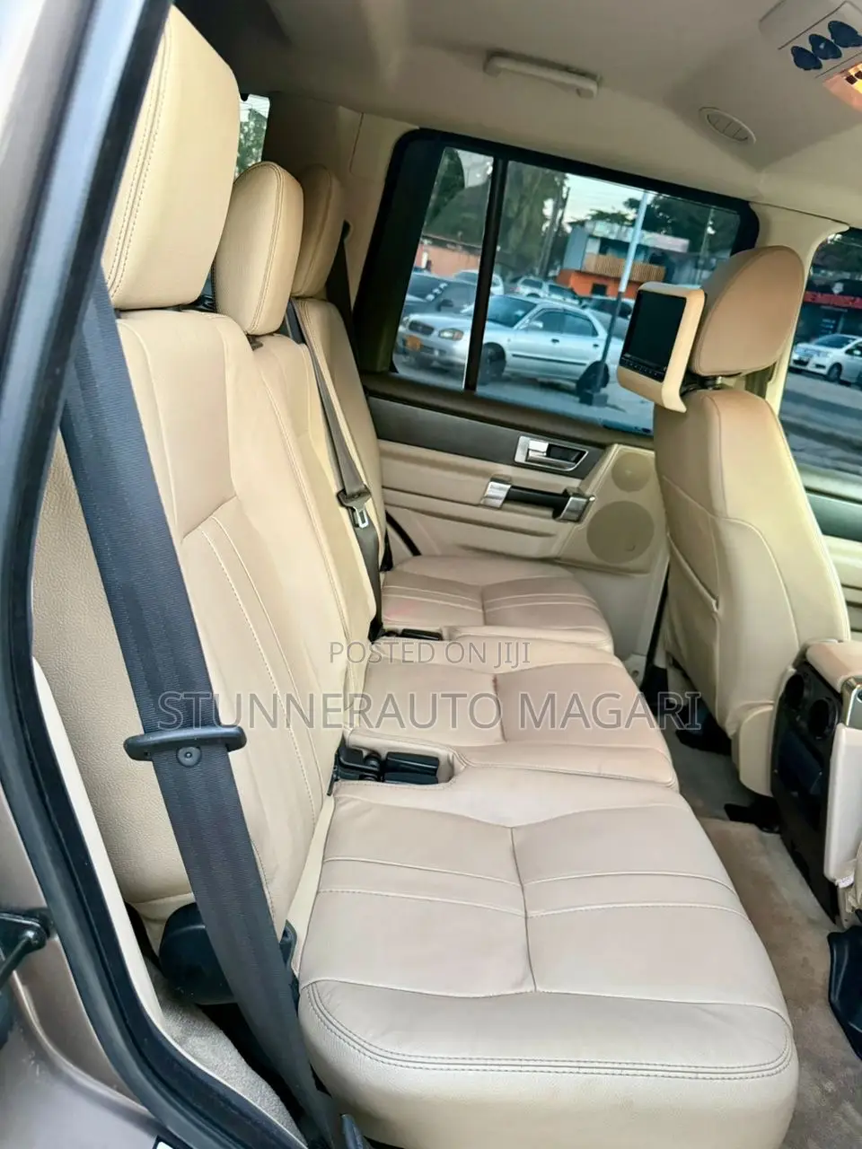 Land Rover Discovery 2016 Brown