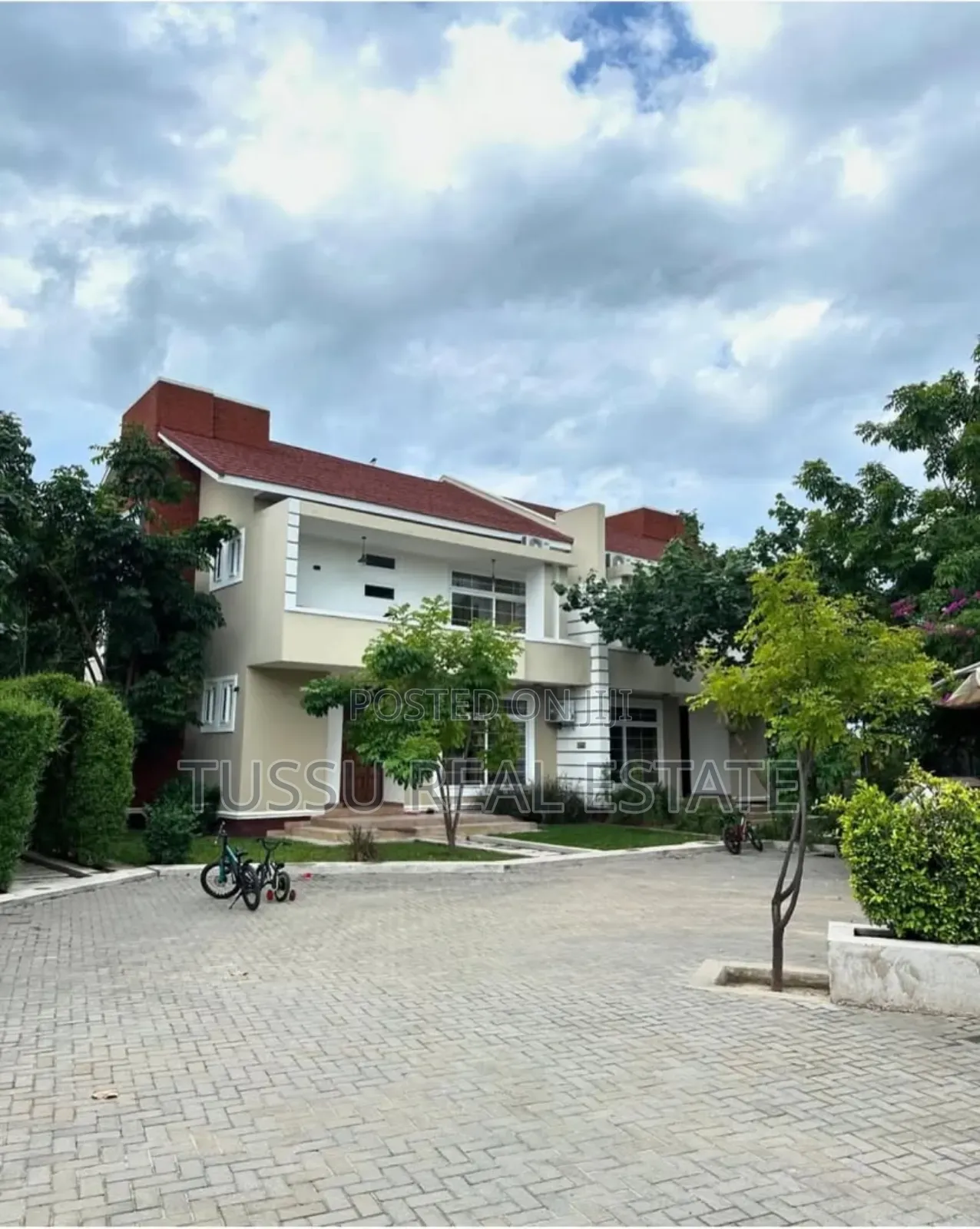 4bdrm Villa in Bahari Beach Dsm, Kinondoni for sale