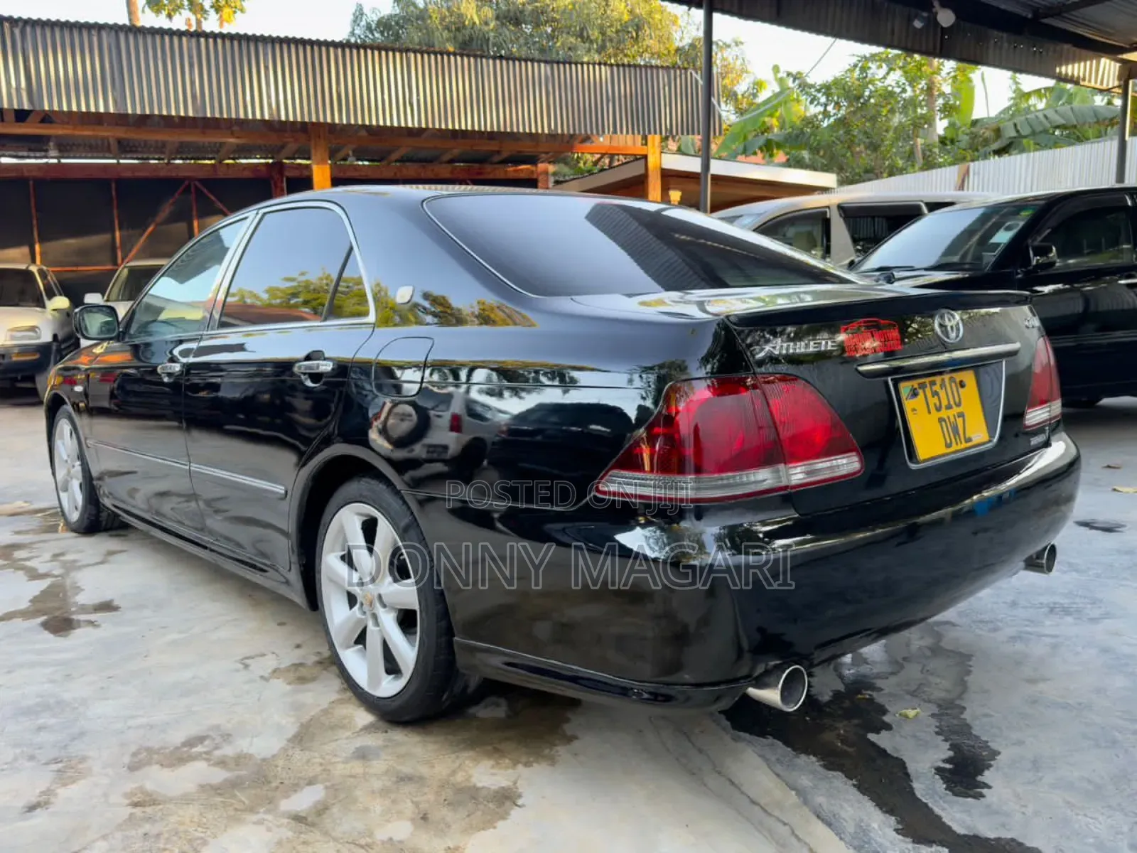 Toyota Crown 2004 Black