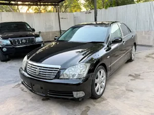 Toyota Crown 2004 Black