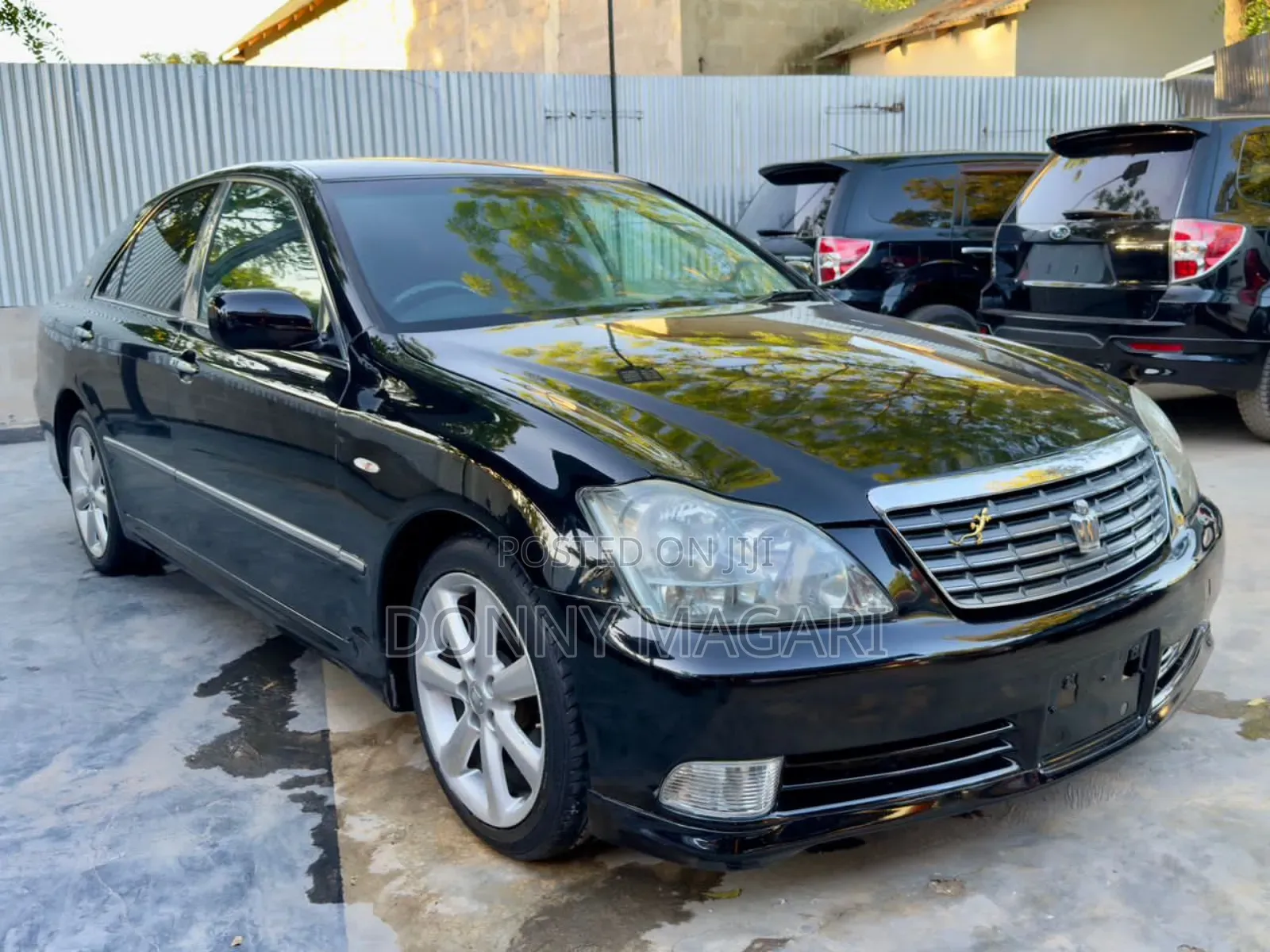 Toyota Crown 2004 Black