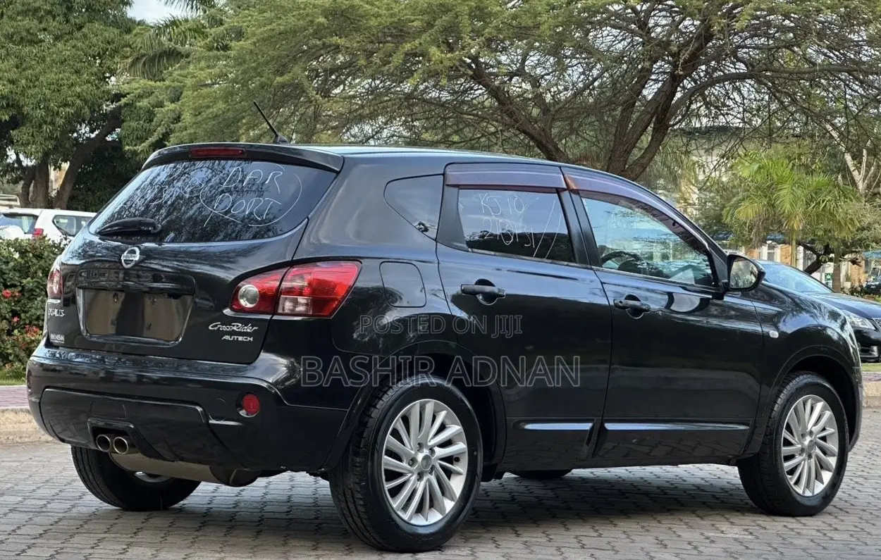 Nissan Dualis 2010 Black