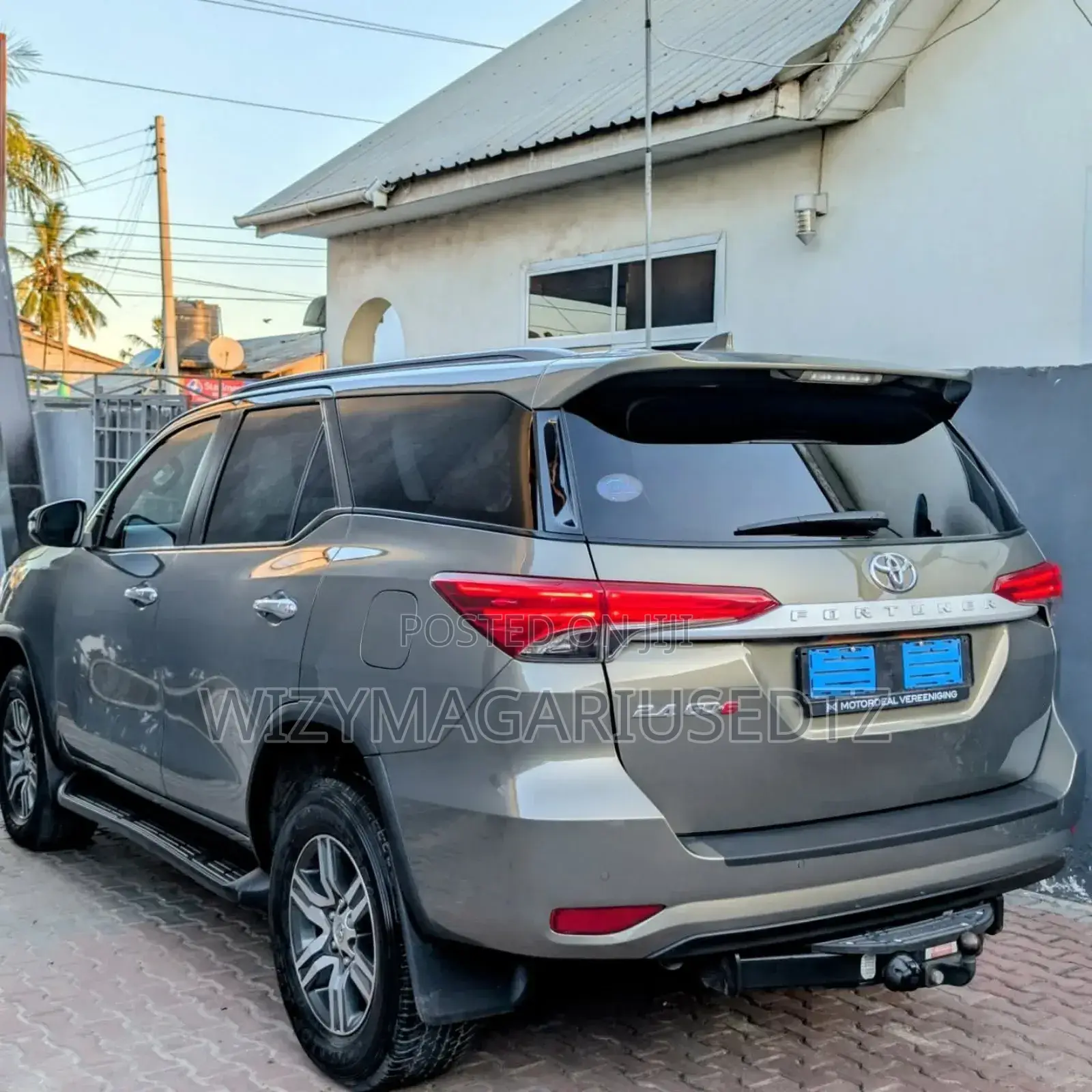 Toyota Fortuner 2022 Gray