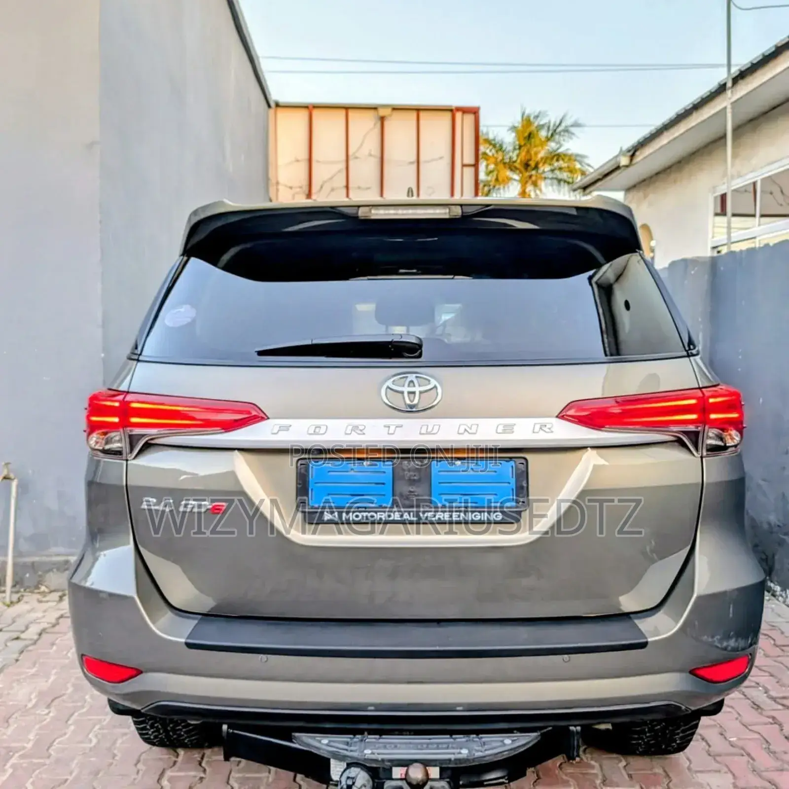 Toyota Fortuner 2022 Gray