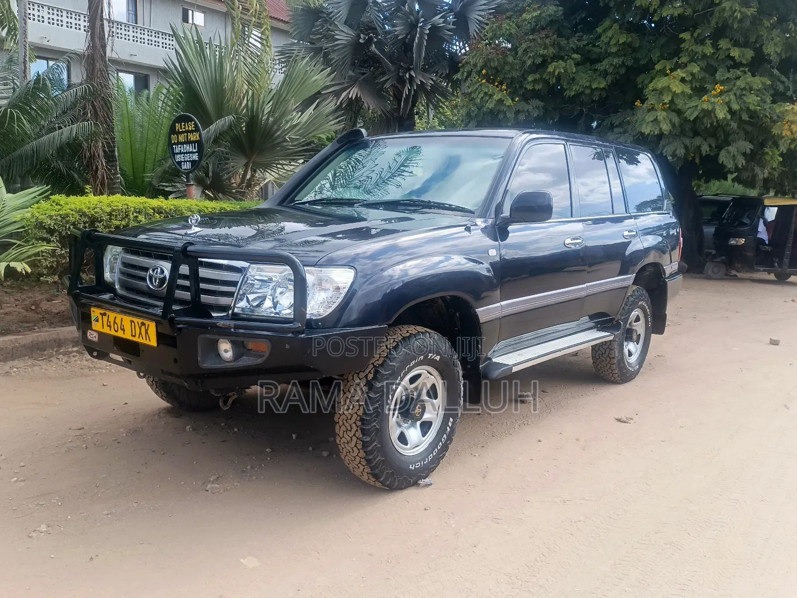 Toyota Land Cruiser 2006 Black