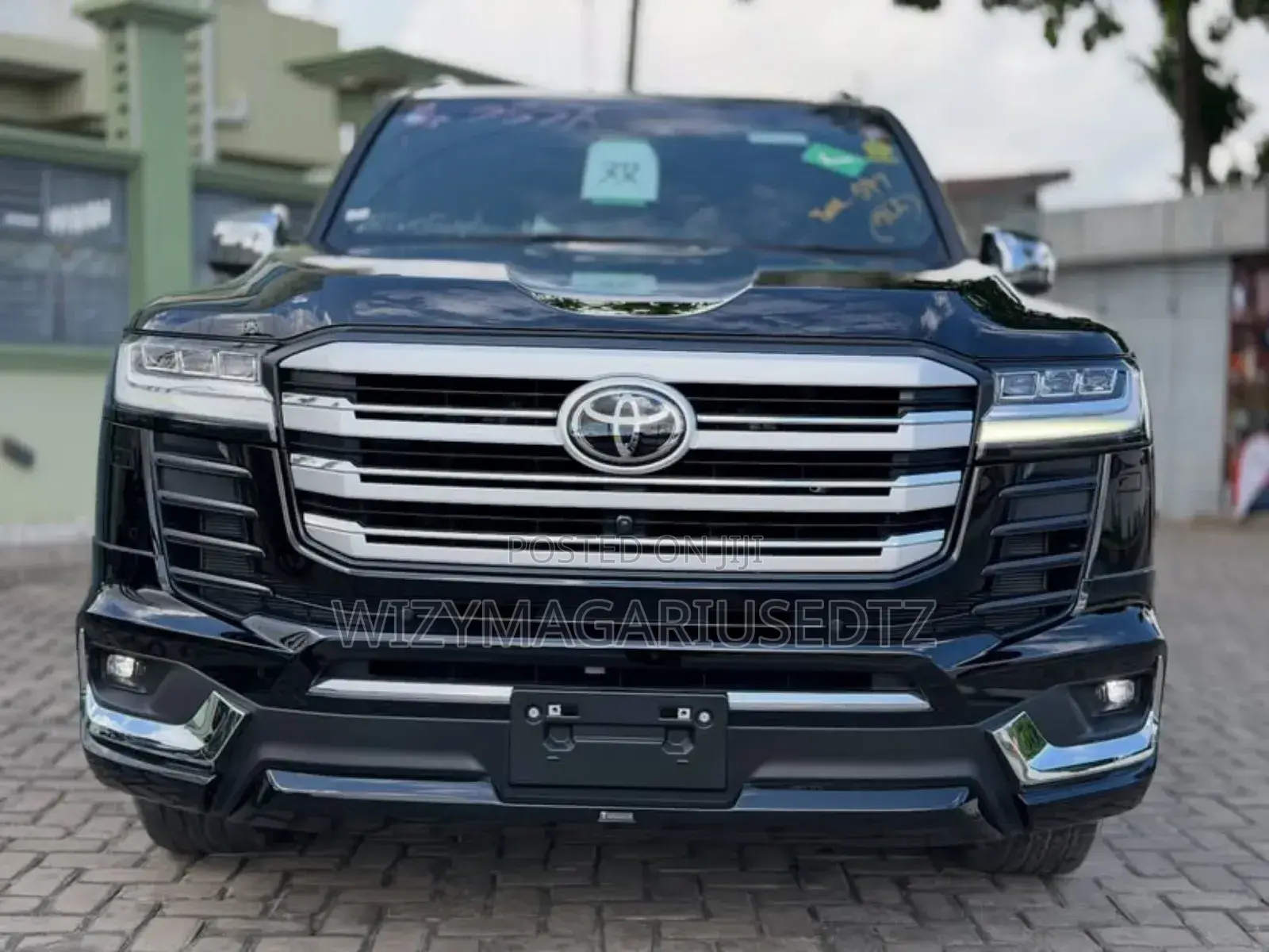 Toyota Land Cruiser LC300 2023 Purple