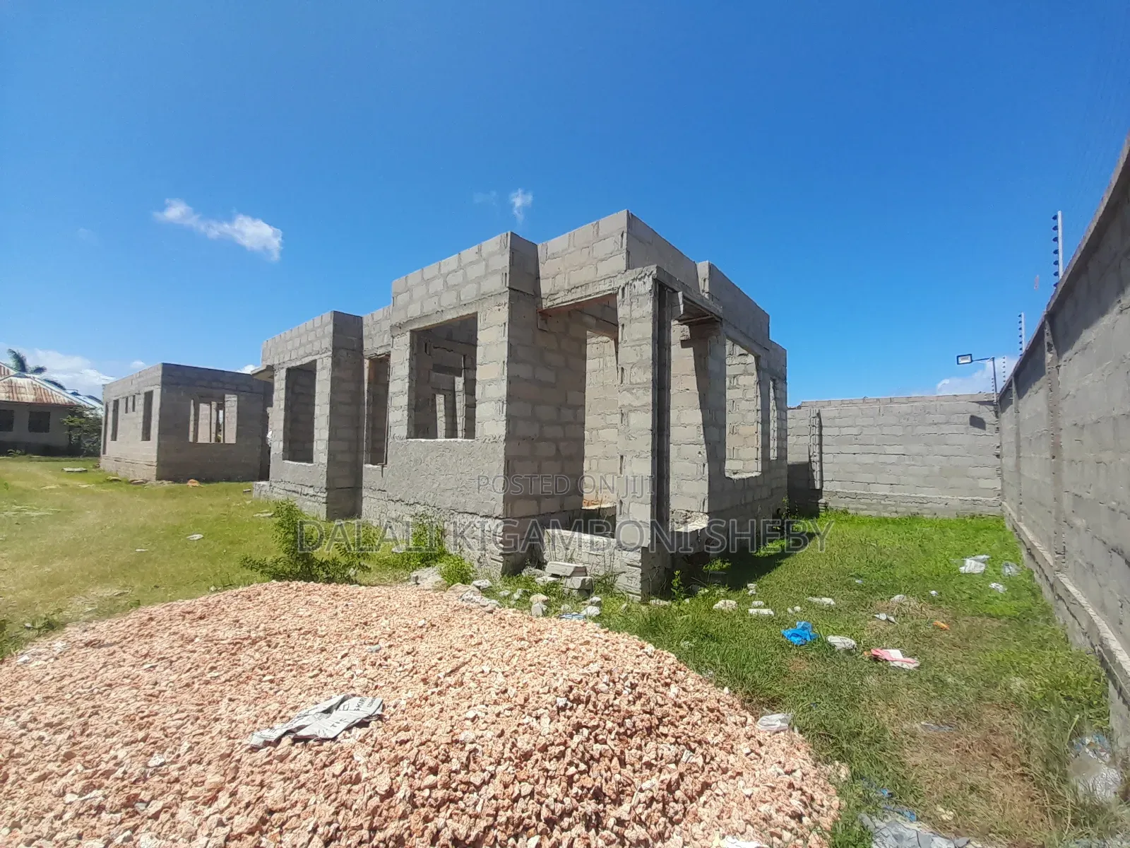 3bdrm House in Kigamboni Kibugumo for sale