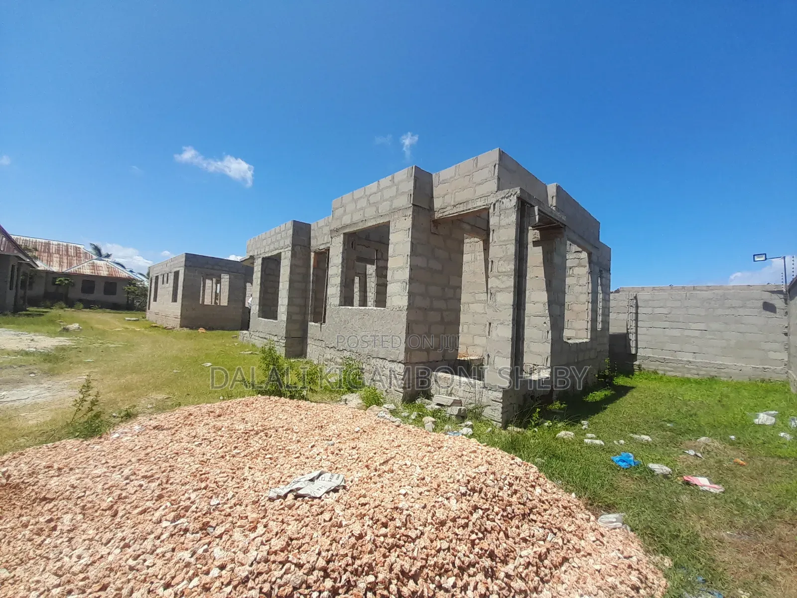3bdrm House in Kigamboni Kibugumo for sale
