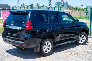 Toyota Land Cruiser Prado 2021 Black