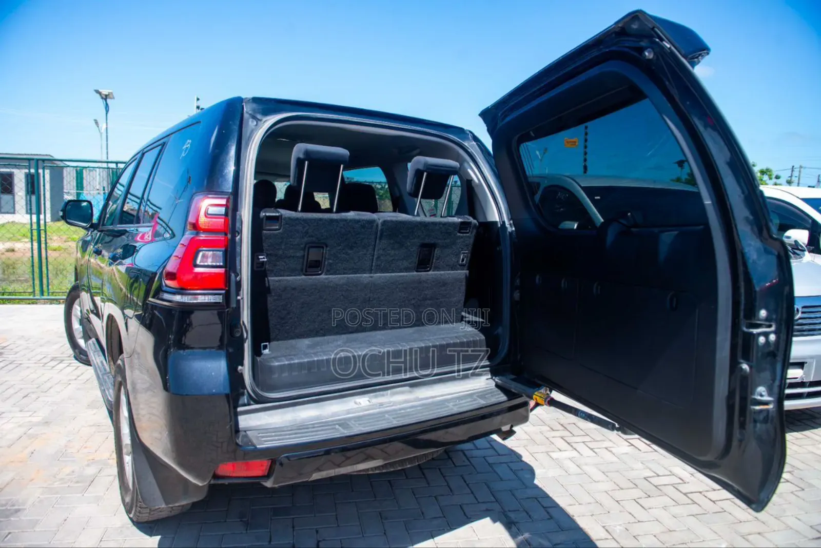 Toyota Land Cruiser Prado 2021 Black