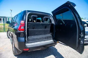 Toyota Land Cruiser Prado 2021 Black