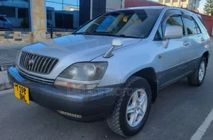 Toyota Harrier 2.2 16V 2001 Silver