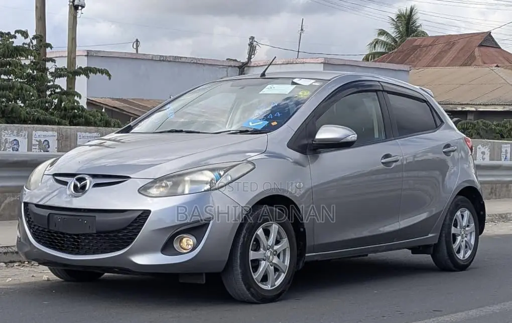 Mazda Demio 2012 Gray